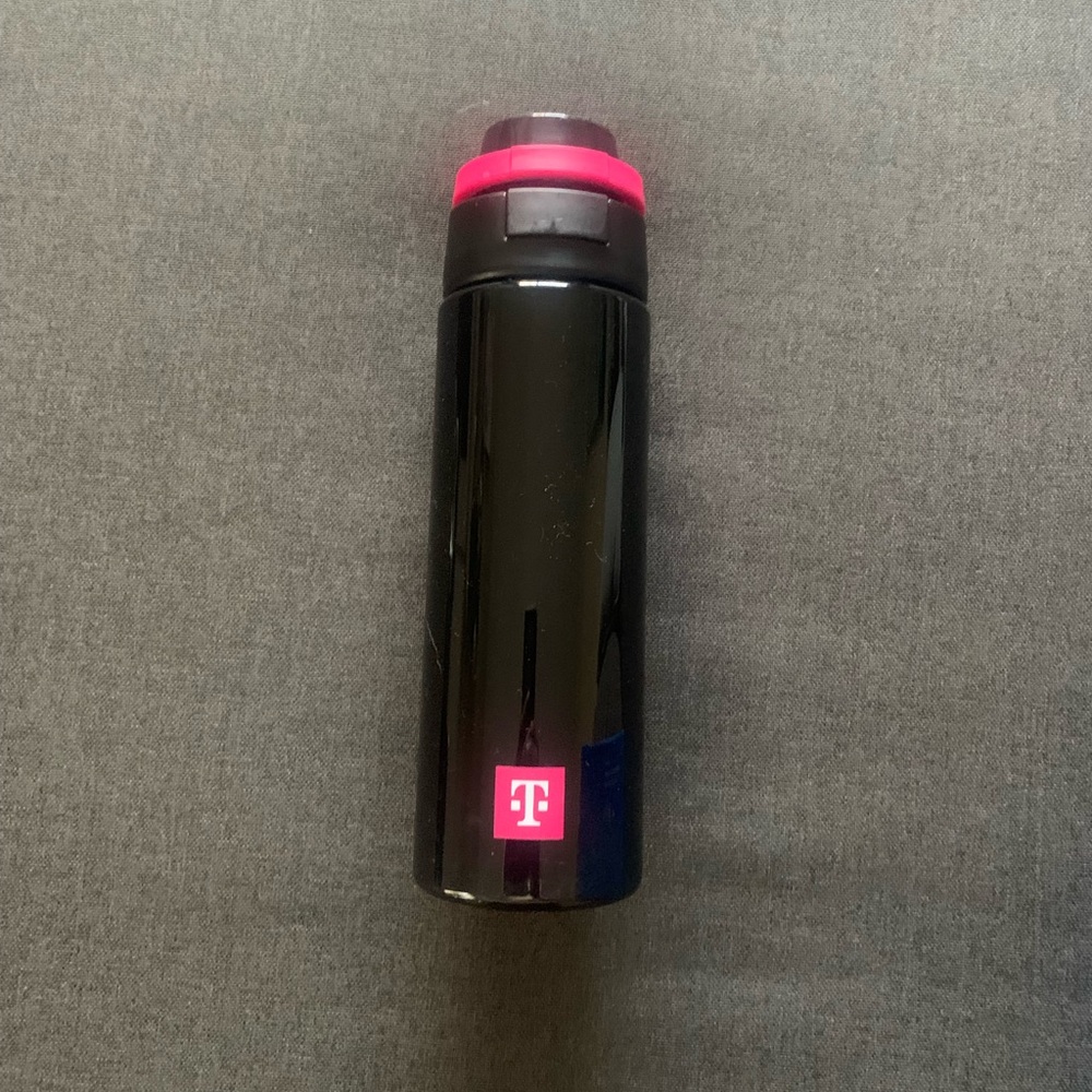 T-Mobile Tuesdays 24oz Water Plastic Pink Black Bottle NWT